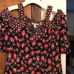 MAURICES cold shoulder